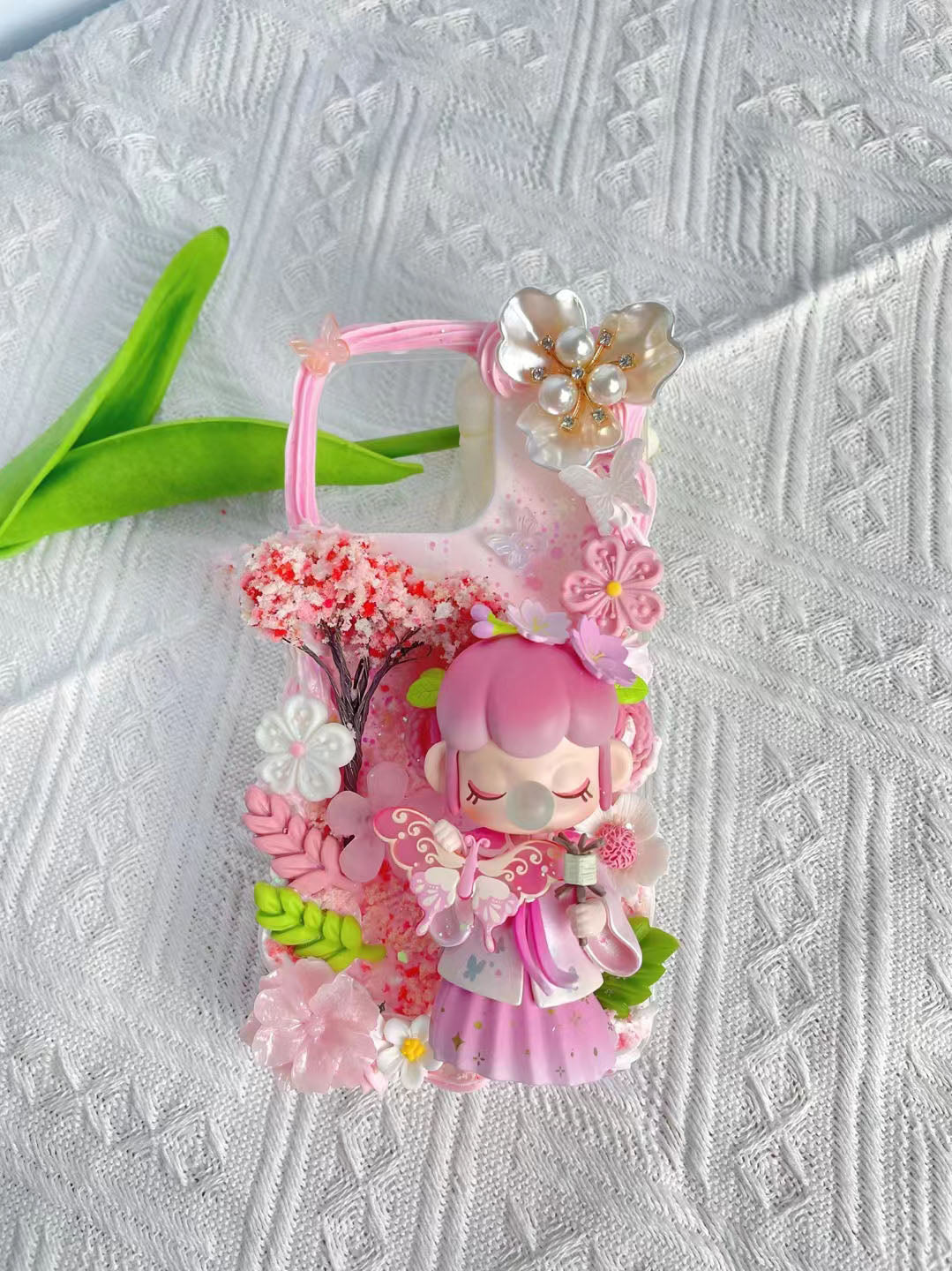 Decoden Handmade Phone case Popmart skullpanda Pink